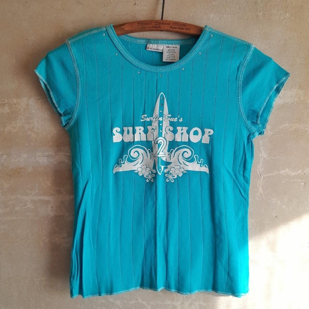 327a. light blue vintage No Boundaries surf shop cotton graphic y2k set, 14/16
